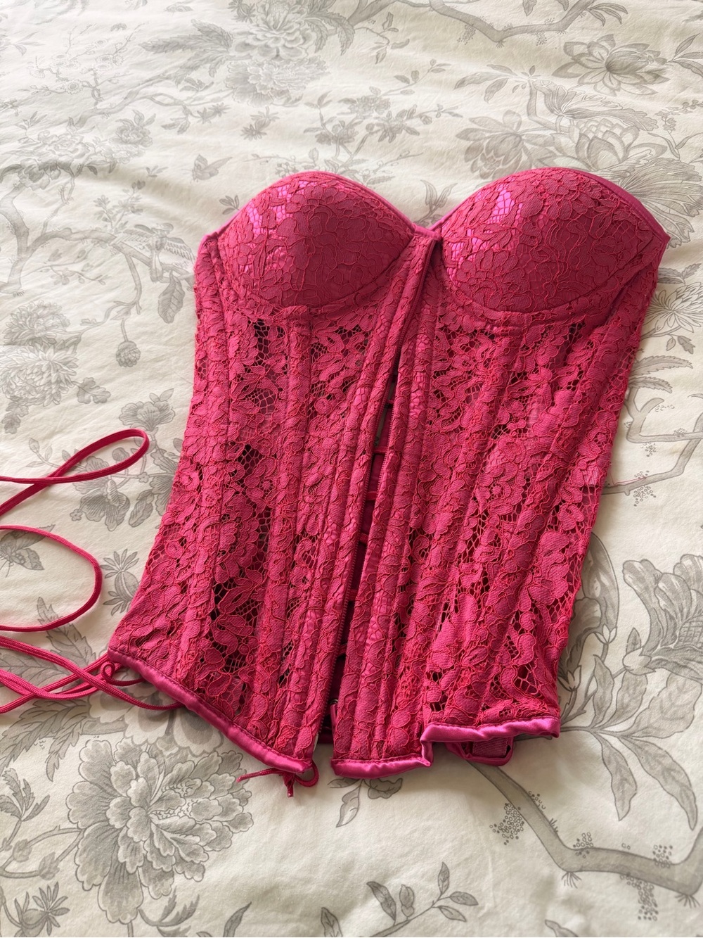 Women's Lace Bustier Corset - Fuchsia